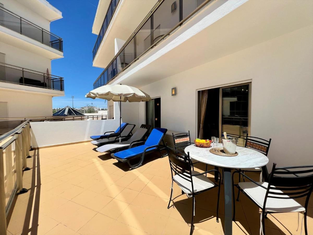 Albufeira Terrace With Pool By Homing Daire Dış mekan fotoğraf