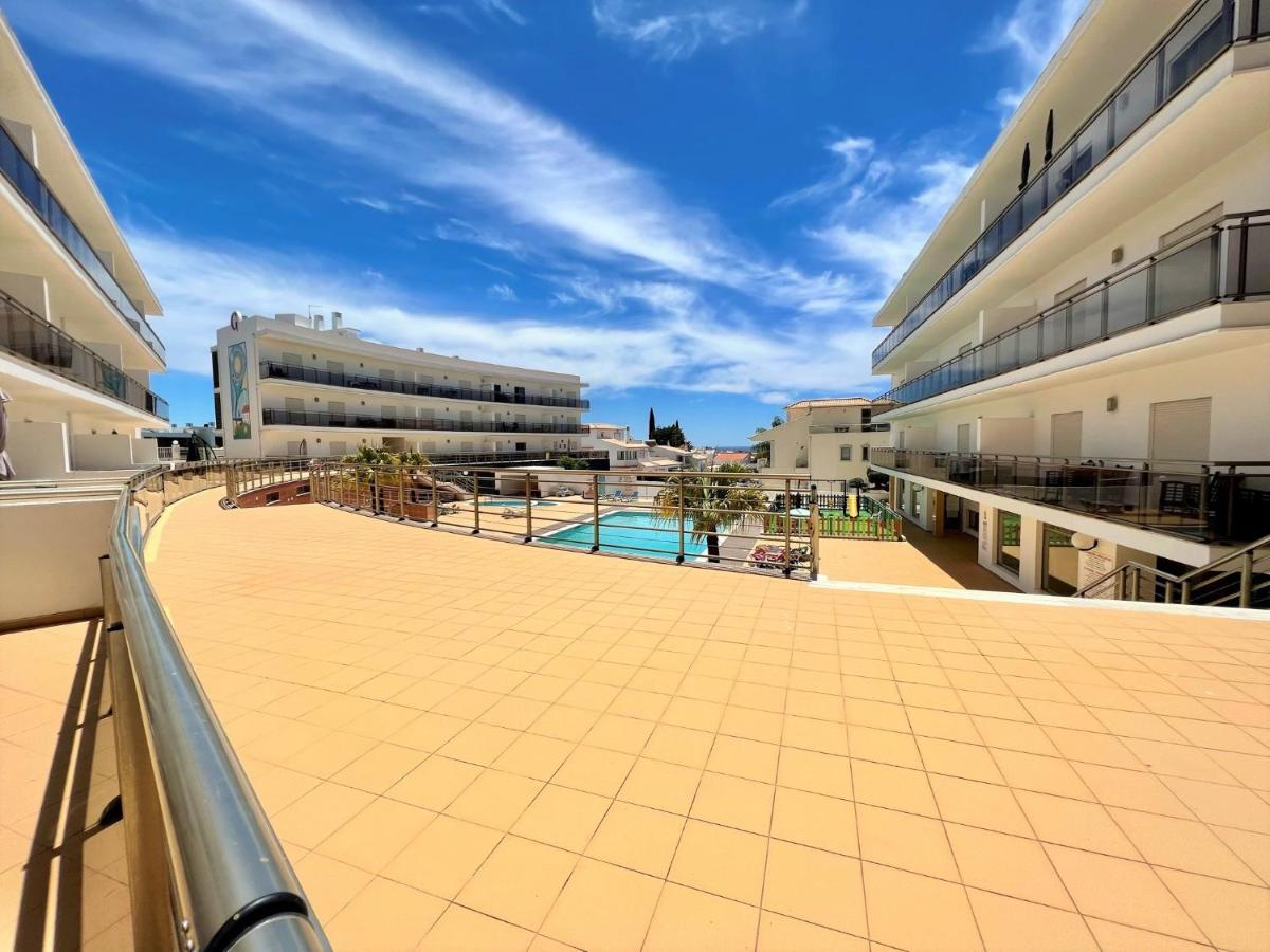 Albufeira Terrace With Pool By Homing Daire Dış mekan fotoğraf